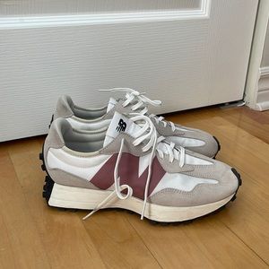 New Balance 327 sneakers